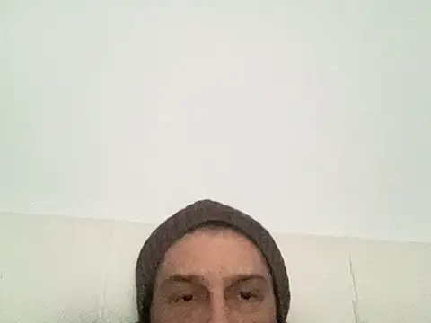 Snapshot of ALPHANDRE chatting on 03-20-25, 04:29 ALPHANDRE online show from 03-20-25, 04:29