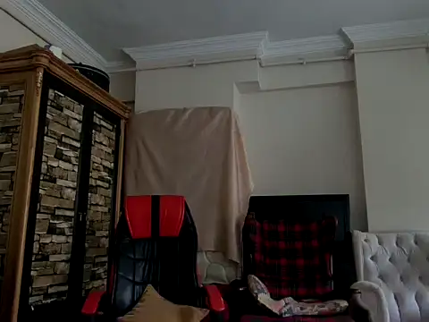 Snapshot of ALPHANDRE chatting on 09-17-25, 04:36 ALPHANDRE online show from 09-17-25, 04:36