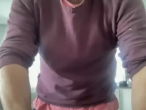 Snapshot of ALPHANDRE chatting on 10-11-25, 07:40 ALPHANDRE online show from 10-11-25, 07:40