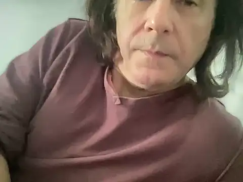 Snapshot of ALPHANDRE chatting on 10-13-25, 05:40 ALPHANDRE online show from 10-13-25, 05:40