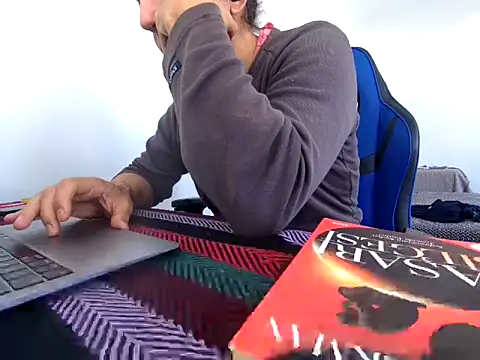 Snapshot of ALPHANDRE chatting on 11-16-25, 09:48 ALPHANDRE online show from 11-16-25, 09:48