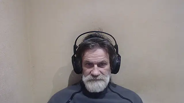 Snapshot of AlexNudo chatting on 01-03-25, 08:54 AlexNudo online show from 01-03-25, 08:54