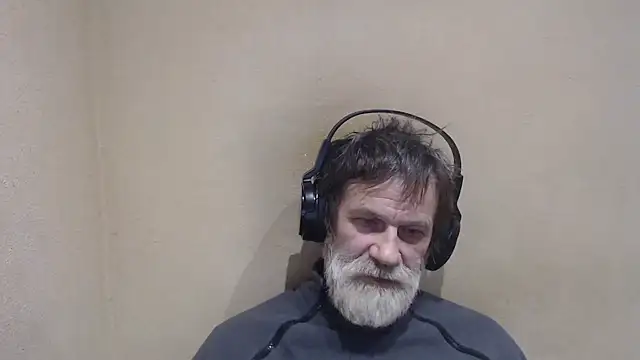 Snapshot of AlexNudo chatting on 01-06-25, 02:47 AlexNudo online show from 01-06-25, 02:47