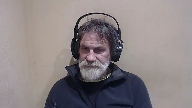 Snapshot of AlexNudo chatting on 01-11-25, 01:53 AlexNudo online show from 01-11-25, 01:53