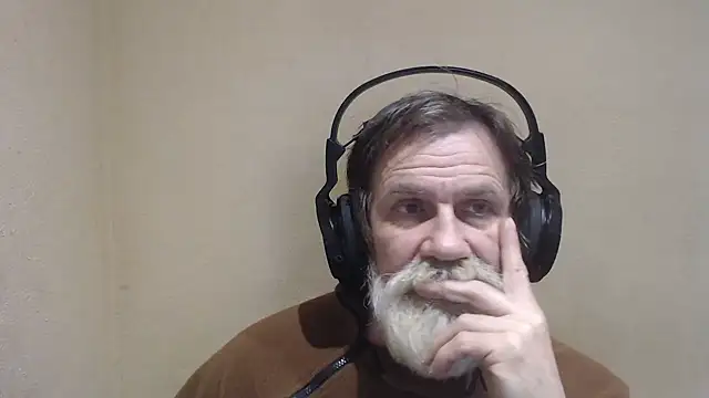 Snapshot of AlexNudo chatting on 01-31-25, 12:51 AlexNudo online show from 01-31-25, 12:51