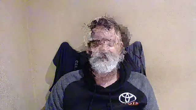 Snapshot of AlexNudo chatting on 10-29-25, 11:12 AlexNudo online show from 10-29-25, 11:12