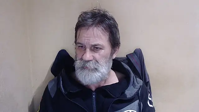 Snapshot of AlexNudo chatting on 11-19-25, 07:14 AlexNudo online show from 11-19-25, 07:14