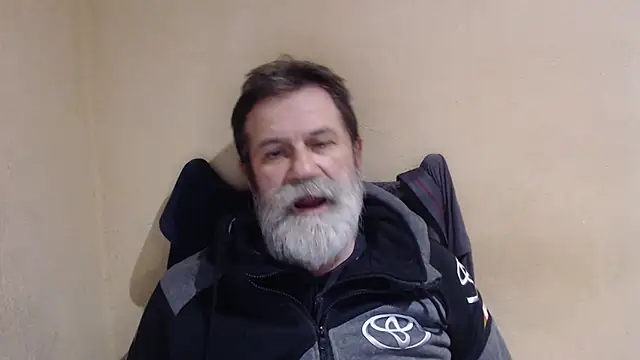 Snapshot of AlexNudo chatting on 11-20-25, 08:41 AlexNudo online show from 11-20-25, 08:41