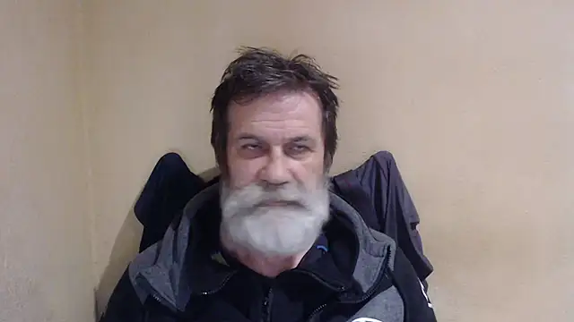 Snapshot of AlexNudo chatting on 12-05-25, 02:47 AlexNudo online show from 12-05-25, 02:47