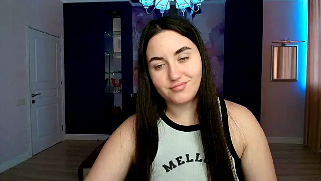 Roxie Bradley online show from 01-13-25, 10:14