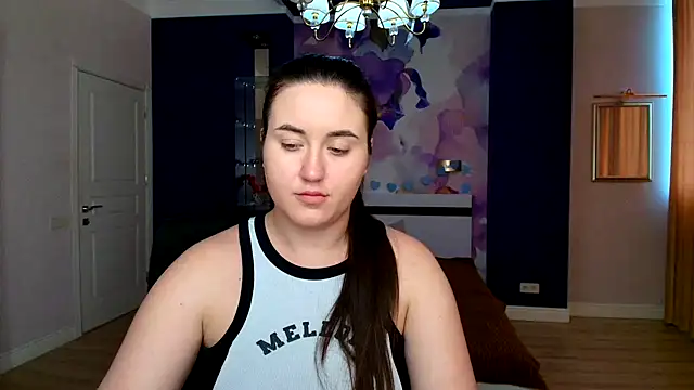 Roxie Bradley online show from 02-04-25, 10:54