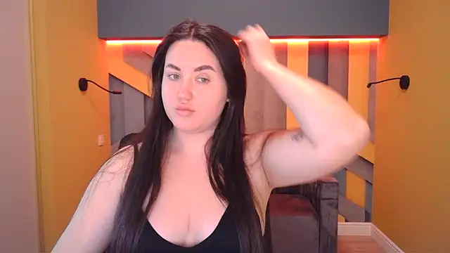 Roxie Bradley online show from 02-22-25, 07:23