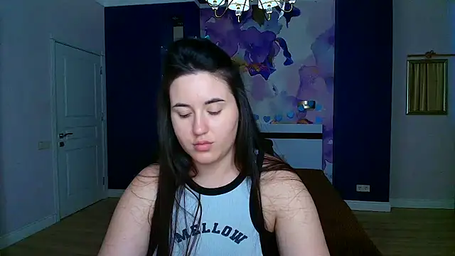 Roxie Bradley online show from 03-14-25, 04:09