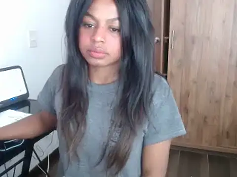 Snapshot of charlott7 chatting on 12-01-24, 09:15 charlott7 online show from 12-01-24, 09:15