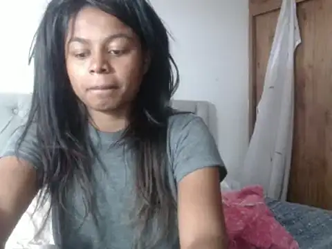 Snapshot of charlott7 chatting on 01-15-25, 10:35 charlott7 online show from 01-15-25, 10:35