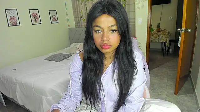 Snapshot of charlott7 chatting on 09-08-25, 10:09 charlott7 online show from 09-08-25, 10:09