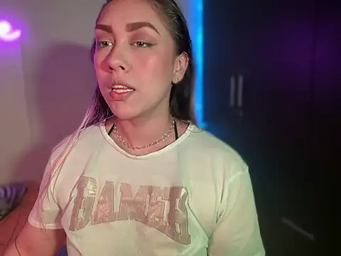 Im sophiie online show from 01-28-25, 05:54