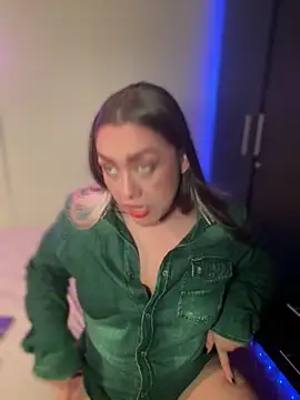 Im sophiie online show from 02-23-25, 09:00