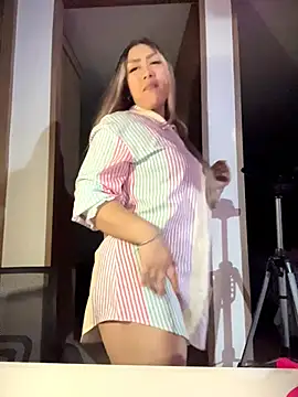 Im sophiie online show from 02-12-26, 06:30