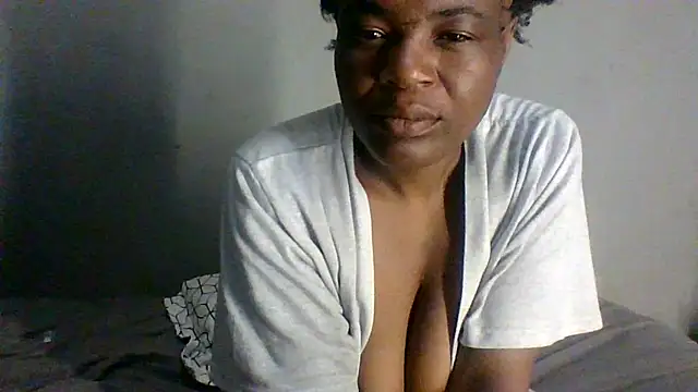 Snapshot of BeejayLoverxx chatting on 01-10-25, 04:22 BeejayLoverxx online show from 01-10-25, 04:22