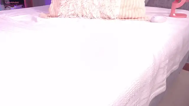 Miaparkerss  online show from 01-13-25, 10:45