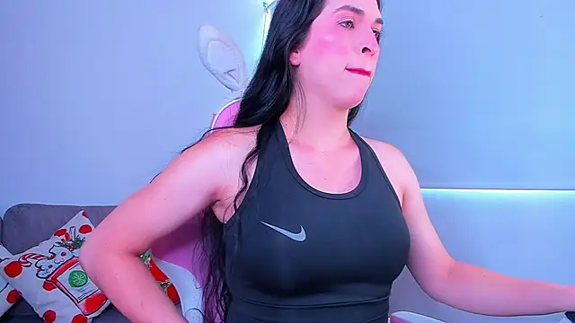 Snapshot of Ariana_f chatting on 10-31-25, 06:53 Ariana f online show from 10-31-25, 06:53