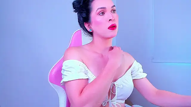 Snapshot of Ariana_f chatting on 01-14-26, 05:51 Ariana f online show from 01-14-26, 05:51