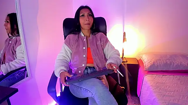 Snapshot of Tracy_lambo chatting on 01-30-25, 03:00 Tracy lambo online show from 01-30-25, 03:00
