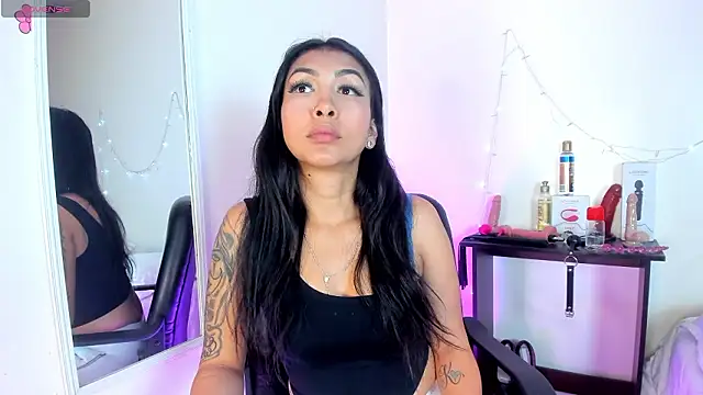 Snapshot of Tracy_lambo chatting on 02-27-26, 01:05 Tracy lambo online show from 02-27-26, 01:05