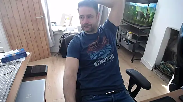 Snapshot of rob2810 chatting on 03-20-25, 09:37 rob2810 online show from 03-20-25, 09:37