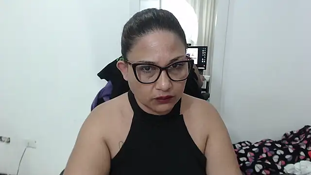 Katha Marck online show from 10-12-25, 06:45