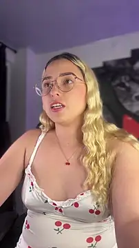 Irisweet  online show from 10-23-25, 11:24