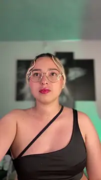 Irisweet  online show from 02-04-26, 10:15