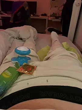 Luishorny19 online show from 02-15-25, 05:28