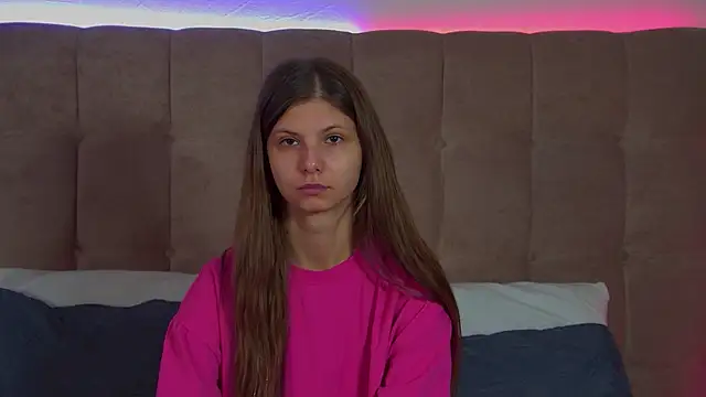 AudreyBarlow online show from 10-19-25, 06:25