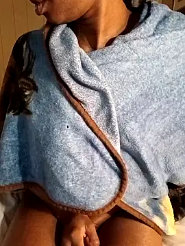 Snapshot of Jasmine_FullsShine chatting on 03-16-25, 05:17 Jasmine FullsShine online show from 03-16-25, 05:17