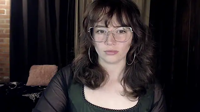 Snapshot of Hannah-Valhalla chatting on 09-24-25, 12:47 Hannah-Valhalla online show from 09-24-25, 12:47