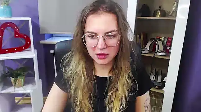 Zoey Erotic online show from 12-27-24, 08:56