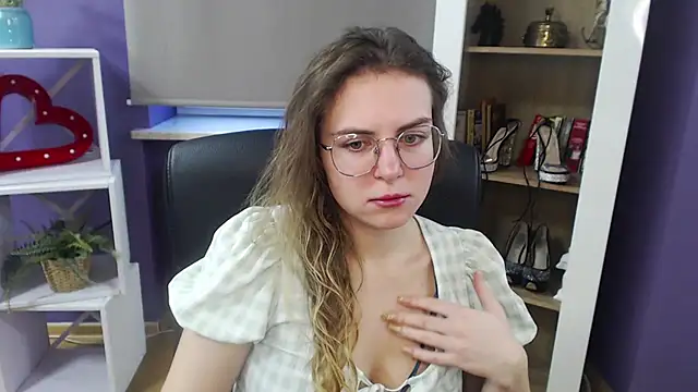 Zoey Erotic online show from 01-08-25, 08:49