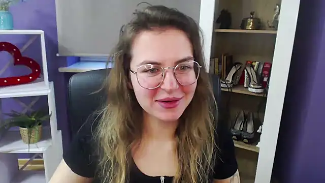 Zoey Erotic online show from 01-10-25, 11:43