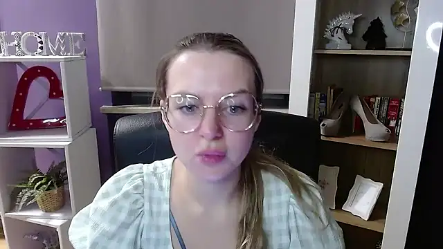 Zoey Erotic online show from 11-28-25, 05:32