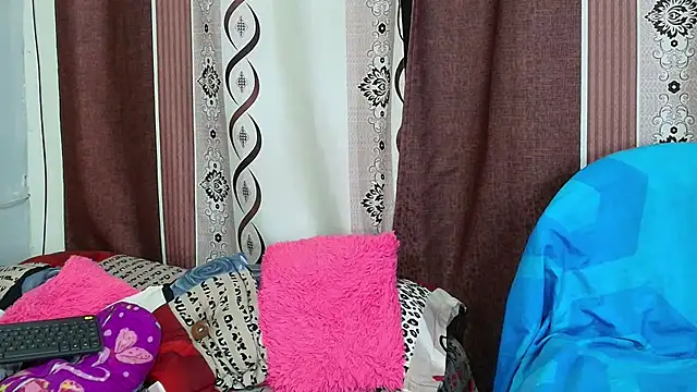 Snapshot of brenlissy89 chatting on 11-28-25, 04:42 brenlissy89 online show from 11-28-25, 04:42