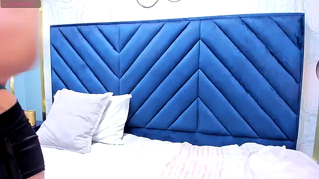 Sariitaa  online show from 10-22-25, 03:56