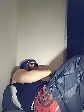 Snapshot of 29liquid1989 chatting on 01-04-25, 07:02 29liquid1989 online show from 01-04-25, 07:02