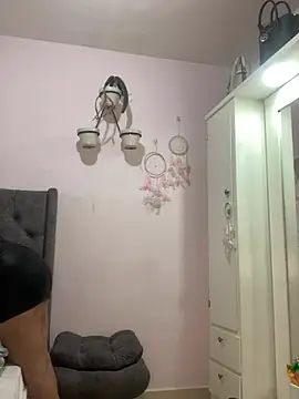 Kataliina online show from 03-02-25, 09:22