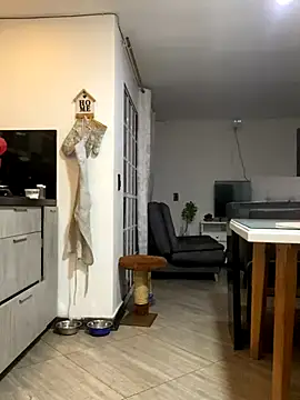 Kataliina online show from 09-16-25, 04:57