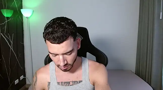 Snapshot of Dangerous-Men chatting on 02-14-25, 11:09 Dangerous-Men online show from 02-14-25, 11:09