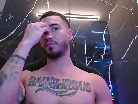 Snapshot of Dangerous-Men chatting on 09-12-25, 05:29 Dangerous-Men online show from 09-12-25, 05:29