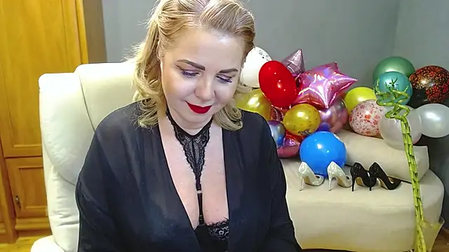 Snapshot of Cute_sun chatting on 12-21-24, 10:51 Cute sun online show from 12-21-24, 10:51