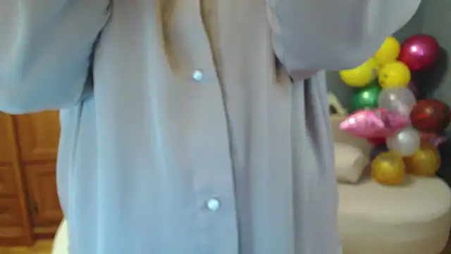 Snapshot of Cute_sun chatting on 02-05-25, 03:23 Cute sun online show from 02-05-25, 03:23